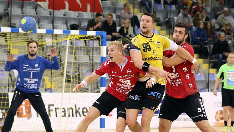 Romas Kirveliavicius läuft derzeit seiner Form hinterher. Am Samstag traf er keinen einzigen seiner acht Wurfversuche.  Fotos: Timo Geldner