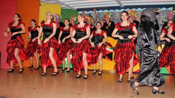 Faschings-Prunksitzung der Kolpingfamilie im Dicken Turm  Foto: Dieter Britz