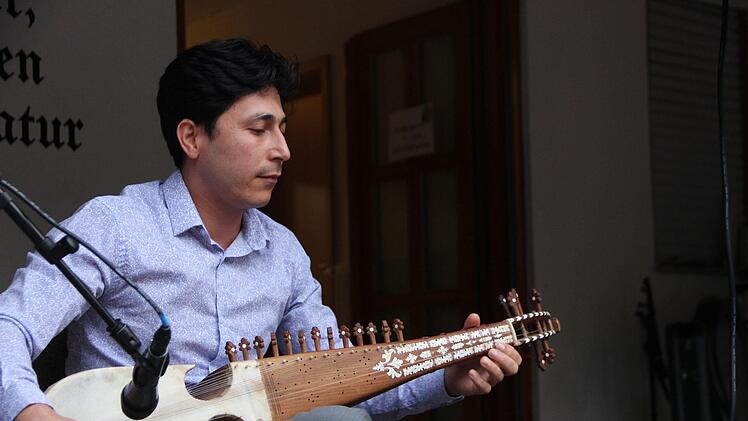 Open Air am Münnerstädter Bienenhaus.Heike Beudert