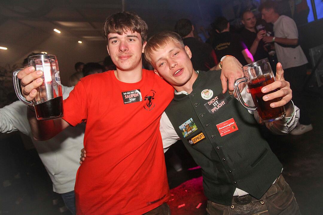 Party mit den DORFROCKERN Party mit den DORFROCKERN