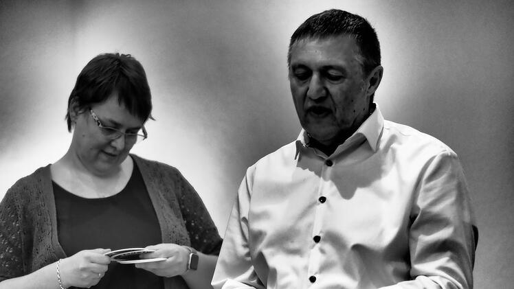 Redakteurin Annett Lüdeke und Frank Heckelmann.