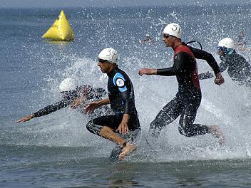Triathlon, Schwimmen, Wettkampf