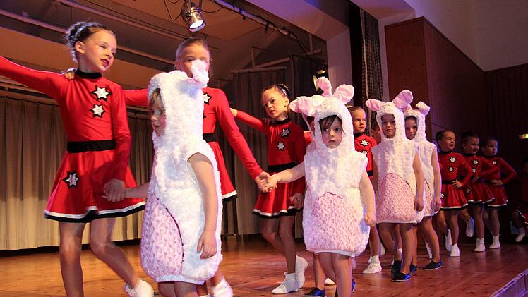 Bei der Purzelgarde ist das jüngste "Häschen" erst drei Jahre alt.Richard Sänger