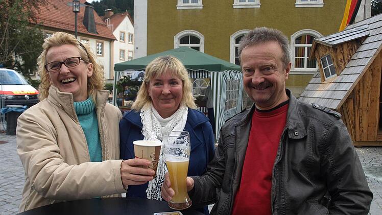 Prost mit Kaffee und Weißbier Foto: Susanne Deuerling