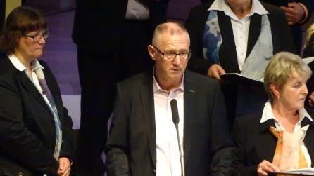 Mit verschiedenen Gastakteuren feiert der Nordhalbener Chor GemeinSangkeit sein 15-jähriges Bestehen mit einem glanzvollen Jubiläumskonzert in der Pfarrkirche St. Bartholomäus. Norbert Neugebauer