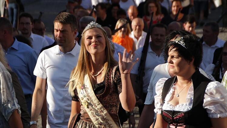 Gleich zwei Königinnen zogen mit ein.  Foto: Andreas Dorsch