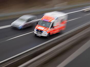 Lichtenfels: Autofahrer lässt Krankenwagen nicht vorbei