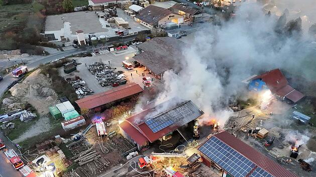 Iphofen: Feuer in S&auml;gewerk &ndash; Kripo ermittelt zu Brandursache