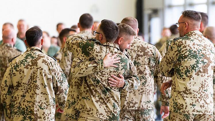 R&uuml;ckkehr von Soldaten aus Erbil - Bundeswehr beendet Einsatz