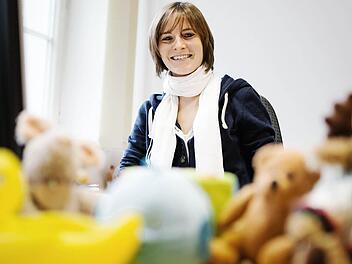 Franziska Neumann (24) ist die neue Ansprechpartnerin in der Koordinierenden Kinderschutzstelle im Landratsamt Kronach.  Foto: Hendrik Steffens