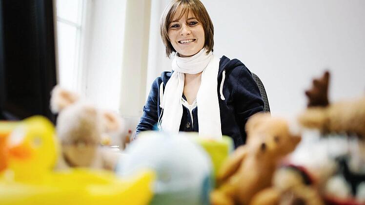 Franziska Neumann (24) ist die neue Ansprechpartnerin in der Koordinierenden Kinderschutzstelle im Landratsamt Kronach.  Foto: Hendrik Steffens