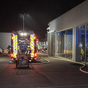 Werkstatt in Nürnberger Autohaus brannte