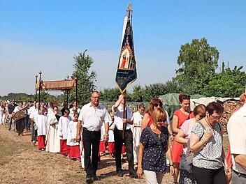 Mit einem Festgottesdienst und einer Prozession feierten die Weppersdorfer den Annatag.  Foto: Johanna Blum