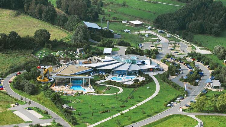 Eigentlich ein Ort der Entspannung: die Therme Obernsees aus der VogelperspektiveFoto: Therme Obernsees