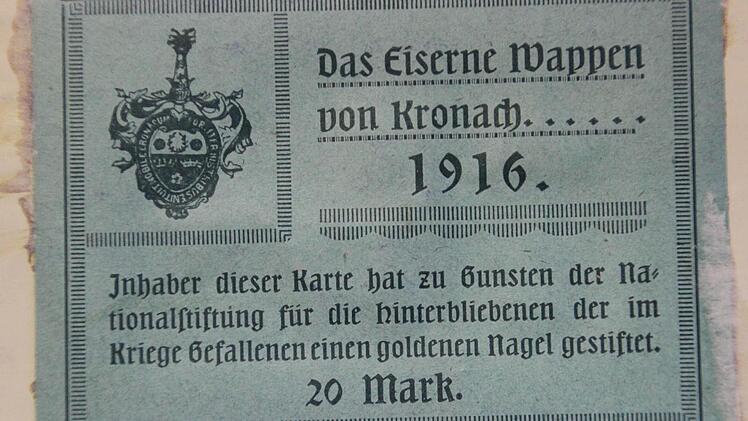 In den Unterlagen der Kronacher Feuerwehr findet sich ein Nachweis über 20 gespendete Mark. Foto: Marco Meißner