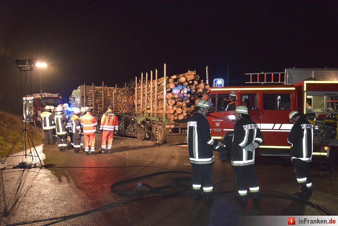 Tödlicher Verkehrsunfall im Landkreis Tödlicher Verkehrsunfall im Landkreis Main-Spessart