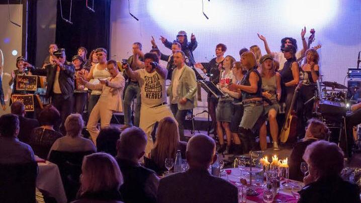 Die Mischung macht's: der Eggolsheimer Chor in Aktion Foto: Elisabeth Görner