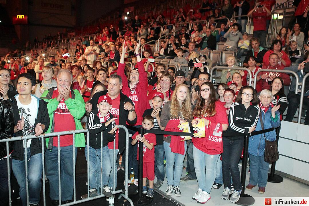 Brose FanParty 220615 12 Fans