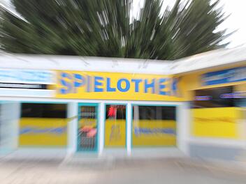 Am 9. Oktober wurde diese Spielothek in Unterrodach schon einmal Ziel eines bewaffneten Überfalls. Foto: Marian Hamacher/Archiv