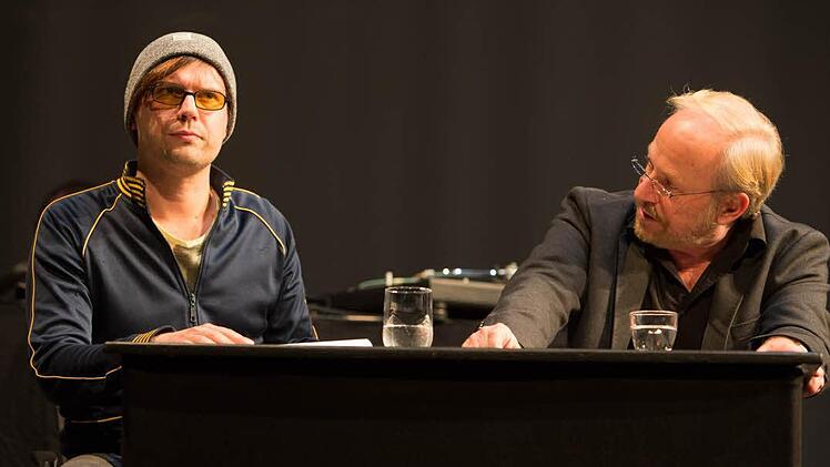 Daniel Seniuk (li.) und Eckhart Neuberg lasen aus "Irma"
