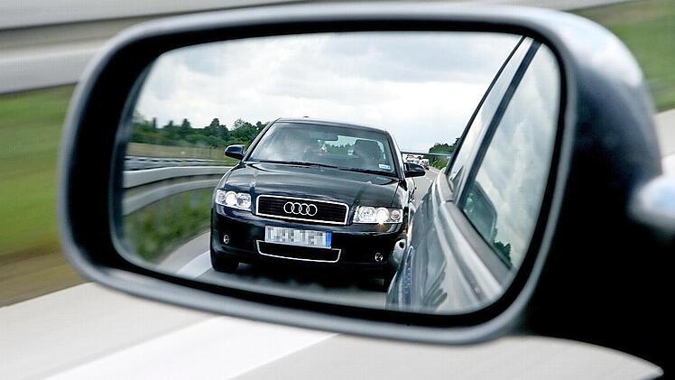 Drängler auf der Autobahn