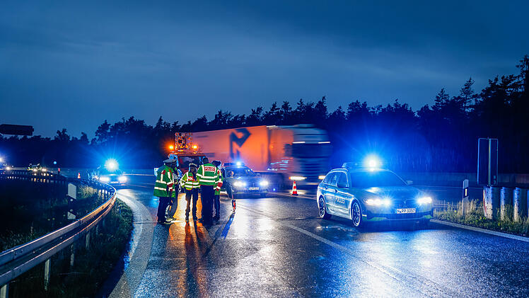 20-j&auml;hriger Motorradfahrer st&uuml;rzt in Autobahnausfahrt und stirbt
