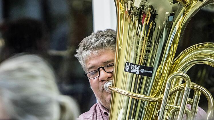 Impressionen von der Probenarbeit der Blaskapelle MeederFoto: Jochen Berger