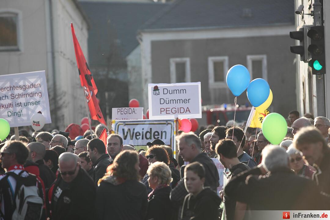 Pegida in Schirnding - Demo und Gegendemo
