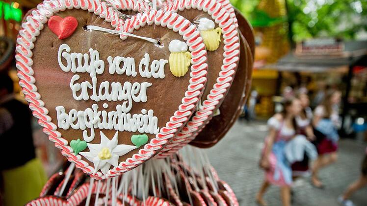 Zahlreiche Keller öffnen ihre Tore zur Erlanger Bergkirchweih und bieten abwechslungsreiches Programm. Wir liefern eine Übersicht. Foto: Daniel Karmann/dpa