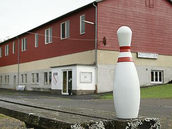Spielen in der FC-Halle in Bad Brückenau künftig wieder Kegler? Die Mehrheit der FC-Mitglieder war dafür, selbst für Gespräche aktiv zu werden. Foto: Steffen Standke