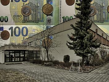 Die Rannunger Mehrzweckhalle soll saniert werden. Die Gesamtkosten betragen  geschätzt knapp 3,9 Millionen Euro. Nun gibt es Probleme mit den  Fördermitteln und möglicherweise wird der Eigenanteil der Gemeinde um  300.000 Euro höher als eingeplant.