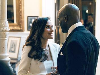 Anw&auml;ltin Sarah Del&eacute;an (Caroline Dhavernas) und ihr Partner Jared (Ako Chanoine) erleben ihren beruflichen H&ouml;hepunkt. Eines Tages entdeckt Sarah eine Leiche ...