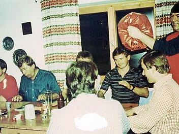 Auf der H&uuml;tte herrschte seit jeher Gaudi, wie hier Mitte der 80-er Jahre  Fotos: privat