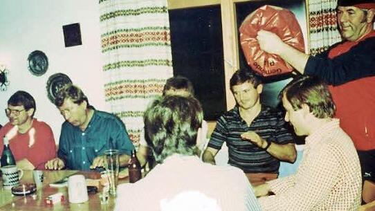 Auf der H&uuml;tte herrschte seit jeher Gaudi, wie hier Mitte der 80-er Jahre  Fotos: privat