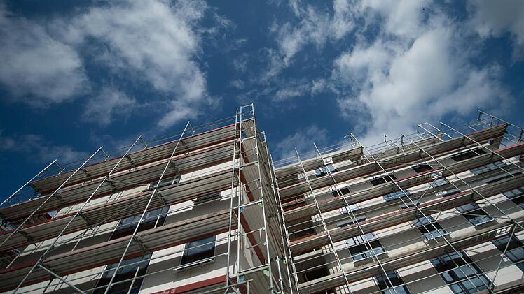 Sind mehrstöckige Häuser die Lösung? Die Kronacher CSU will beim Thema Wohnungsbau alle Ebenen beleuchten. Foto: Archiv/dpa