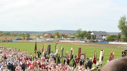 Der Festzug in Langensendelbach Foto: Barbara Herbst