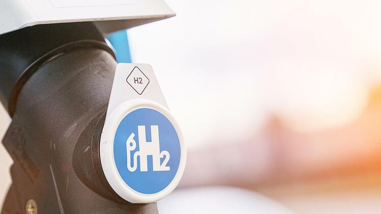 Wasserstoff beim Auto tanken ist noch die große Ausnahme. Doch die Forschungen sind weit gediehen, und womöglich ist es keine Science Fiction mehr, dass im Kreis Kulmbach auch mit H2 geheizt wird.