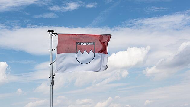 Dialekt und Volksmusik: Kommt Franken im Bayerischen Rundfunk zu kurz? Symbolfoto: Rudolf/Adobe Stock