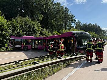 Unfall mit Bus auf der A24