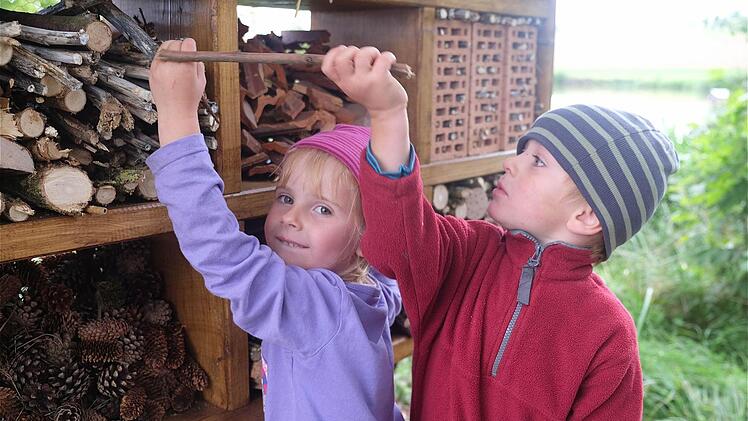 Insektenhotel in Völkersleier  Foto: Gerd Schaar