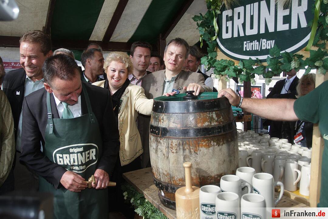 Fürther Michaeliskirchweih eröffnet