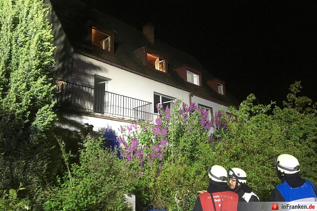 Nürnberg: Brand in Doppelhaushälfte