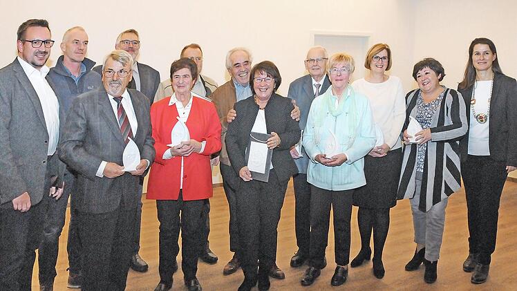 Bei einem Ehrungsabend würdigten Stadt und Stadtrat ehrenamtliches Engagement Foto: Karl Heinz Wirth