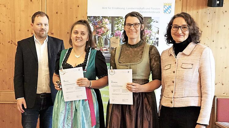 Matthias Dotzler (Regierung von Oberfranken), Ramona Grau, Anja Haderdauer und Regina Burkhardt (AELF Coburg-Kulmbach); nicht mit auf dem Bild ist Maria Baier.