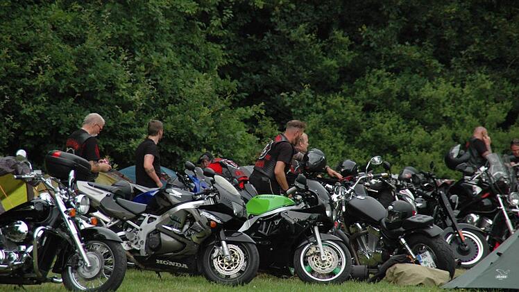Party und Treffen des Maßbacher Hangmen MC am Kleinwenkheimer Gock. Foto: Daniel Wiener