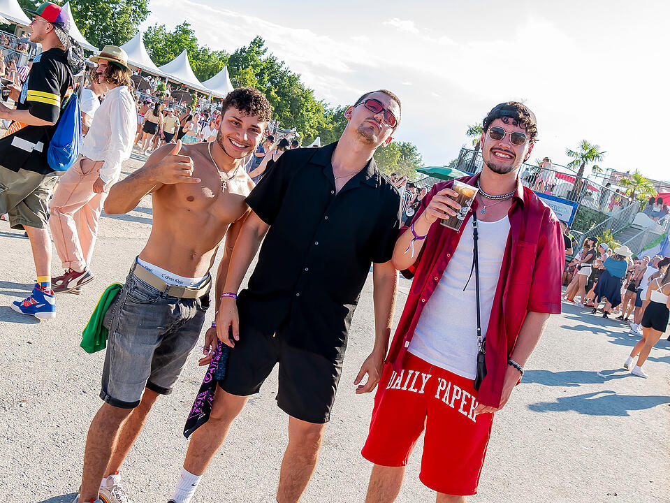 Mit internationalen und nationalen Live-Acts!