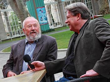 Bad Kissingens Baudirektor Hermann Schober im Gespräch mit Redakteur Thomas Mäuser. Foto: Carmen Schmitt