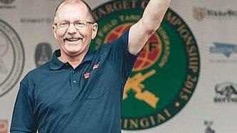Ein strahlender Weltmeister: Bei den Veteranen stand der Eberner Gerhard Einwag ganz oben auf dem Treppchen.