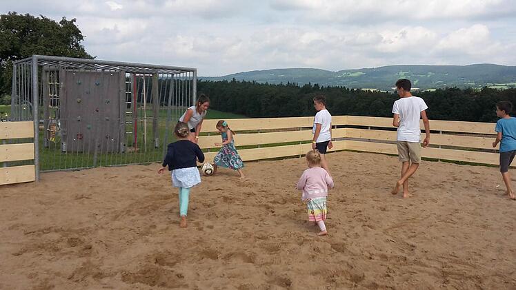 Eindrücke vom Bolz- und Spielplatz. Foto: Isabell Gerr