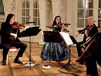 Das Novalis Quartett gastierte im barocken Riesensaal von Schloss Ehrenburg in Coburg. Foto: Jochen Berger